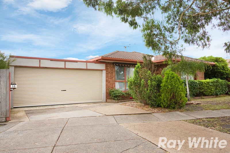 10 Gullquist Way, Pakenham, VIC 3810