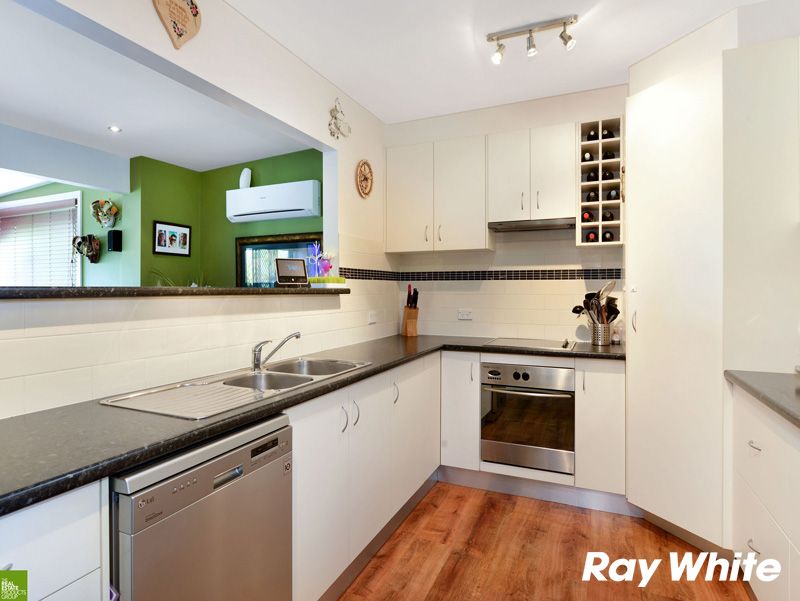 33 Wiley Street, Albion Park, NSW 2527