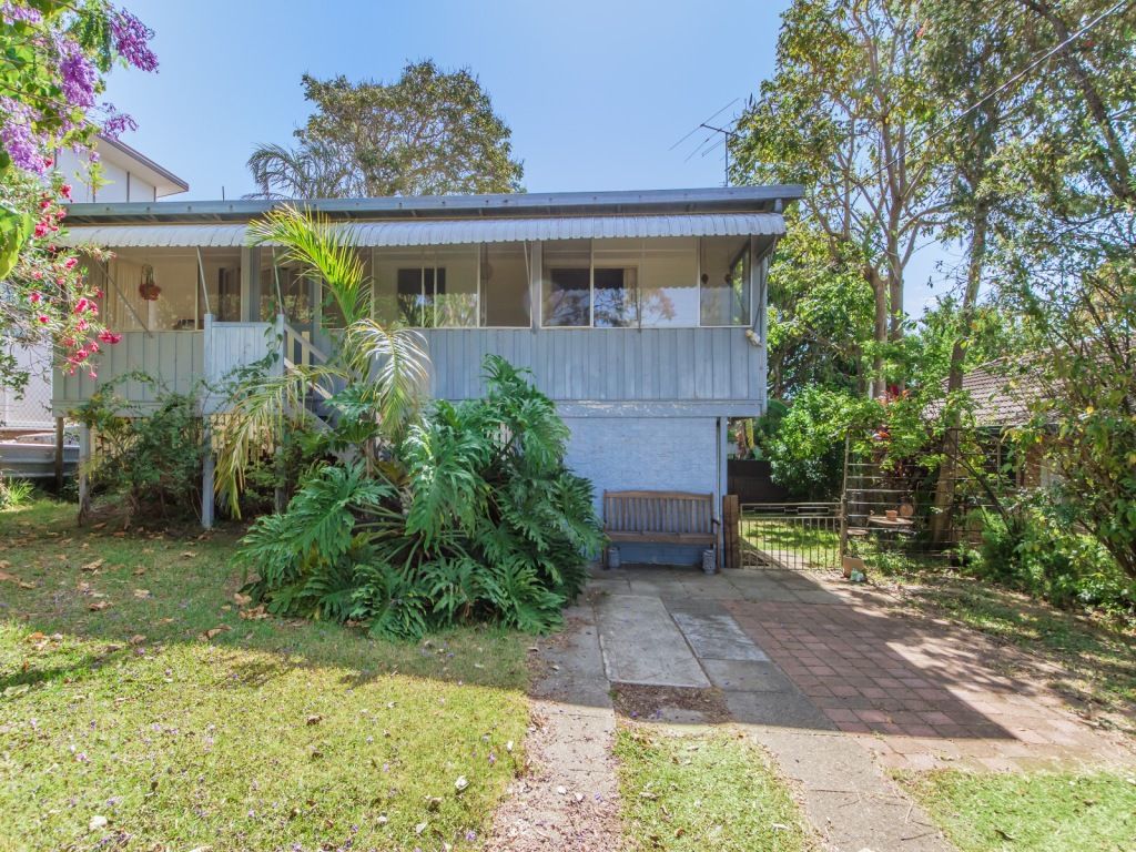 7 Berrigan Street, SOUTHPORT, QLD 4215