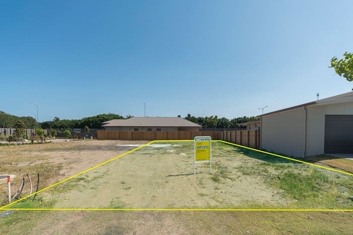 11 Leeside Place, HOPE ISLAND, QLD 4212