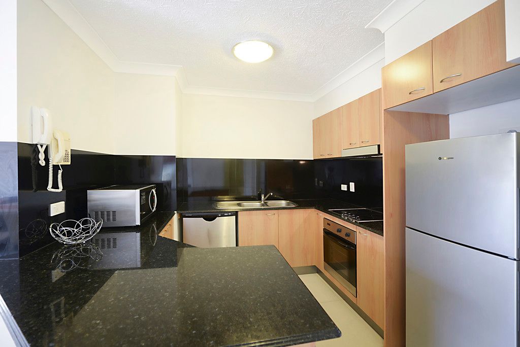 1/3 Sunset Boulevard, Surfers Paradise, QLD 4217