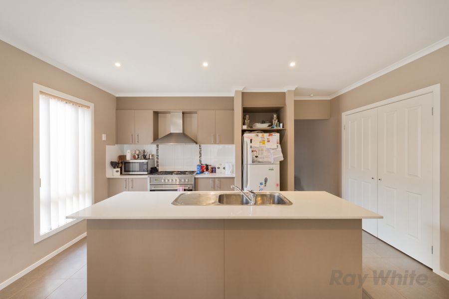 8 Spearfelt Street, KURUNJANG, VIC 3337