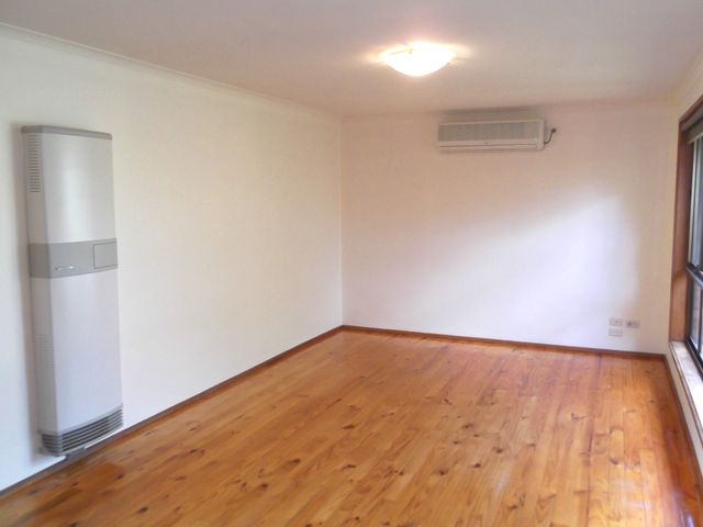 2/27 Pickett Street, Reservoir, VIC 3073