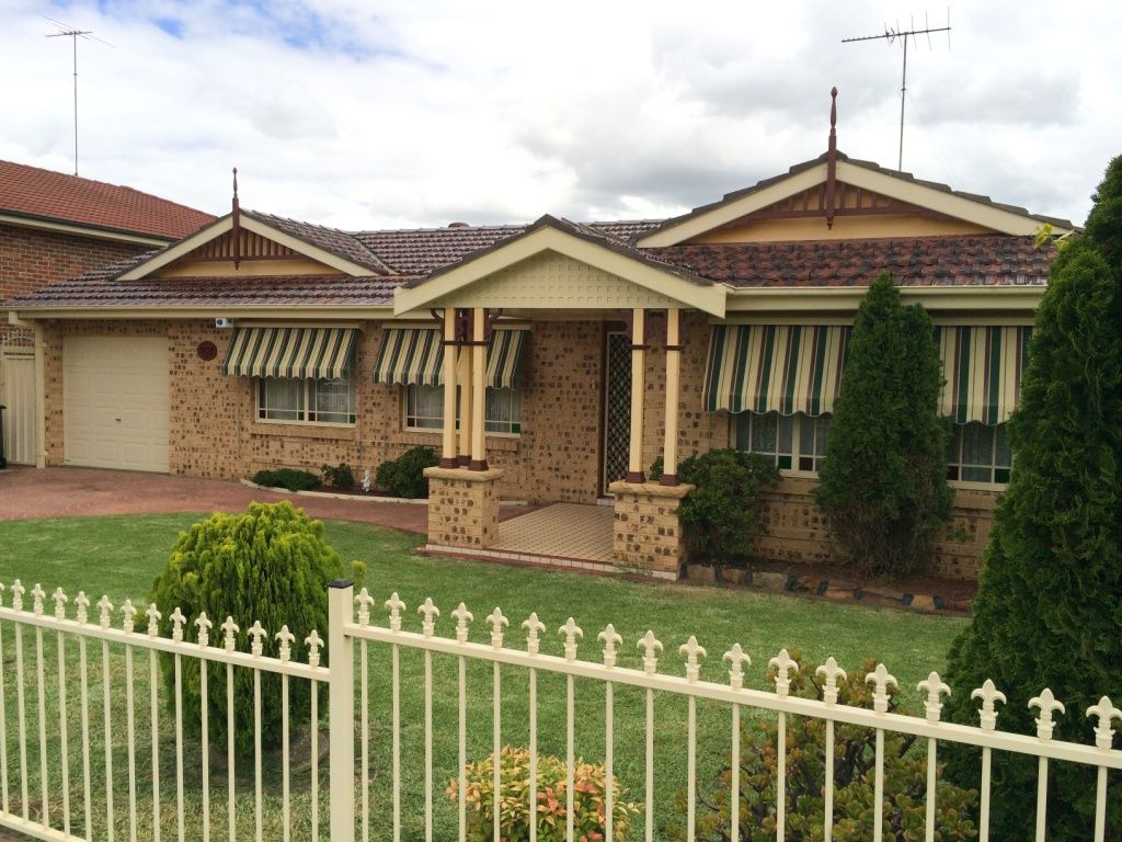 11 Buyu Road, Glenmore Park, NSW 2745