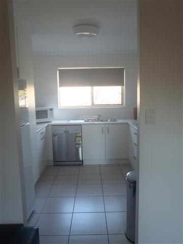 1/33 Side Street, West Gladstone, QLD 4680