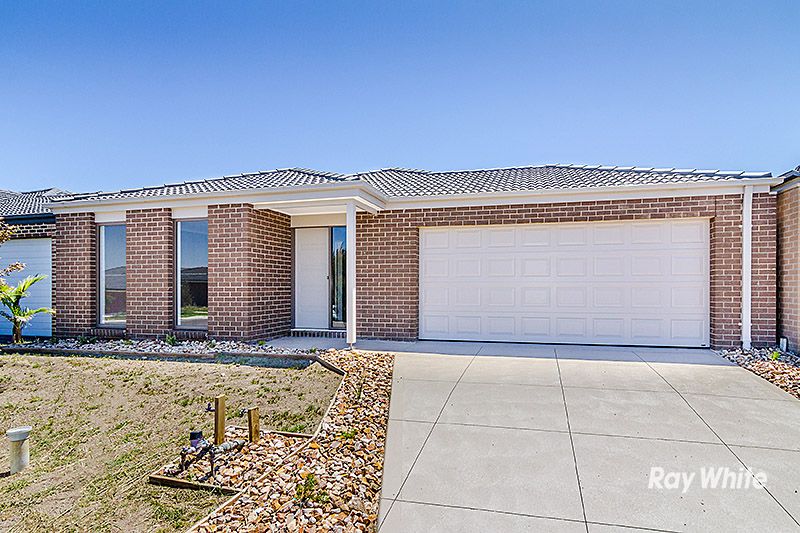42 Alarah Boulevard, Cranbourne West VIC 3977
