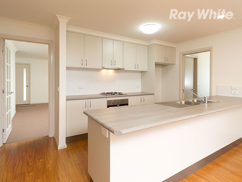 34 Lawson Circuit, LAVINGTON, NSW 2641