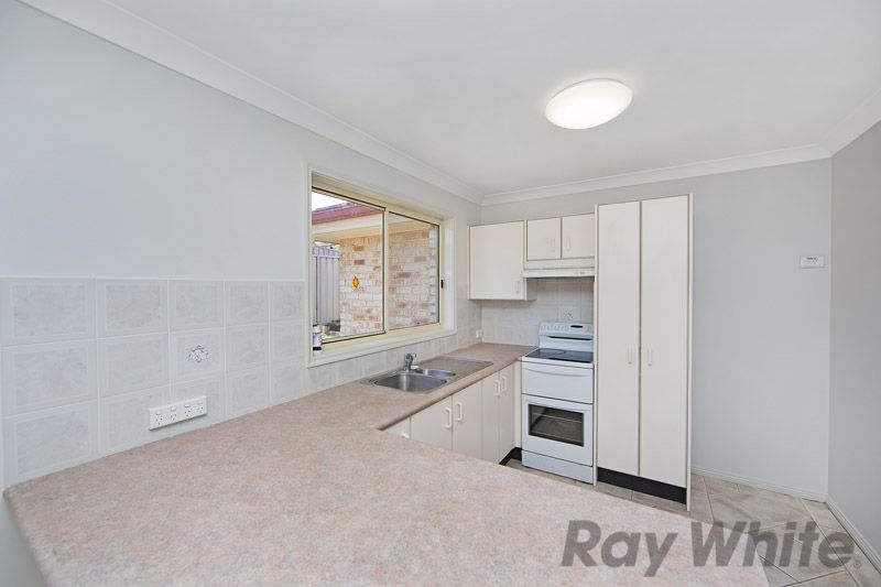 2/24 Bensley Close, Lake Haven, NSW 2263