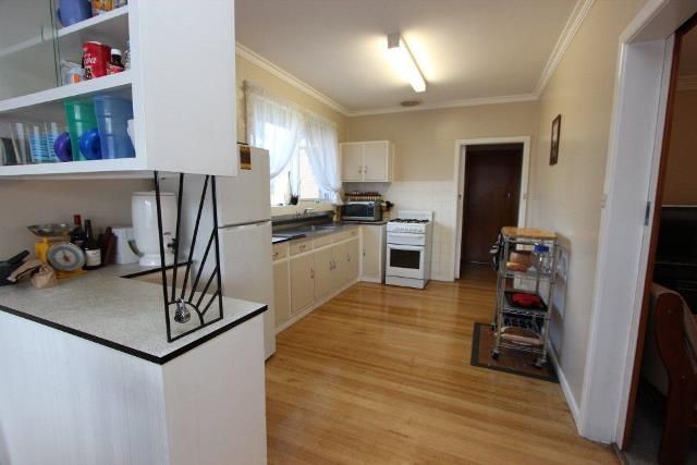 37 Barrabool Road, Belmont, VIC 3216