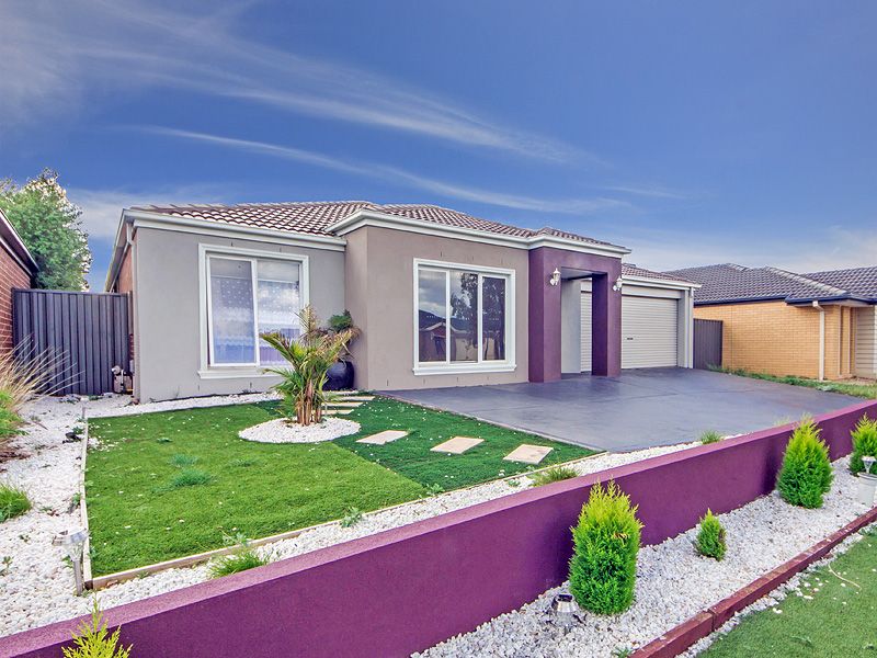 8 Murdeduke Crescent, WYNDHAM VALE VIC 3024