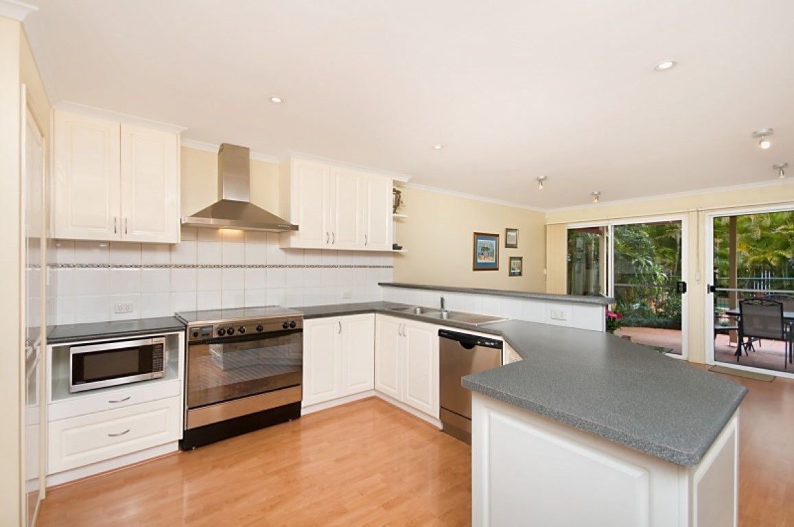 22 Weinholt Street, Sherwood, QLD 4075