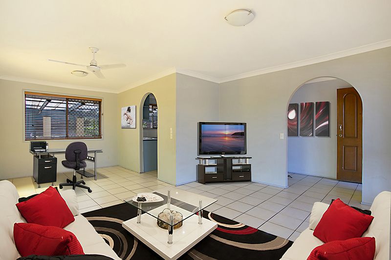 6 Tilia  Street, Middle Park, QLD 4074