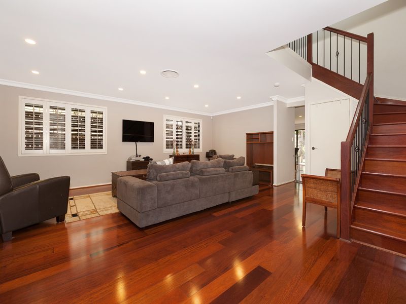 279 Verney Road East, Graceville, QLD 4075