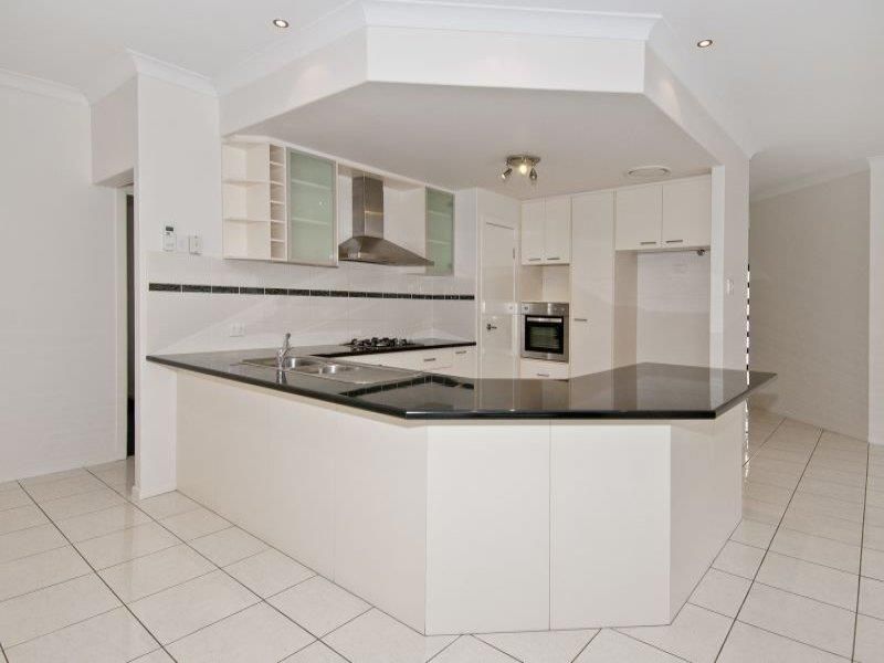 6 Sanctuary Parkway, Waterford, QLD 4133