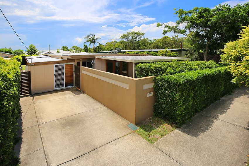 100 Westminster Avenue, Golden Beach QLD 4551