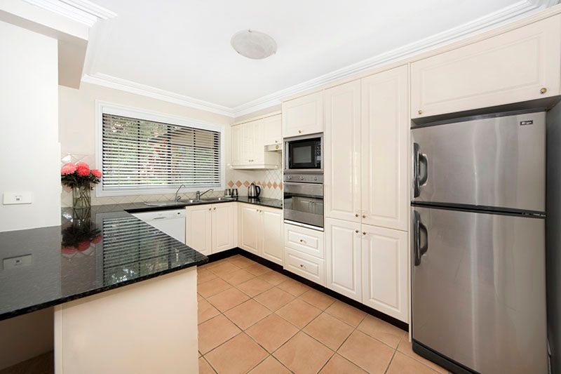 F4/6 Schofield Place, Menai, NSW 2234