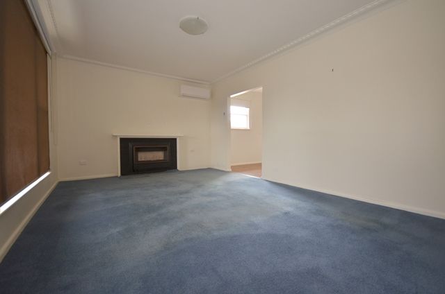 13 Pevensey Street, Wendouree, VIC 3355