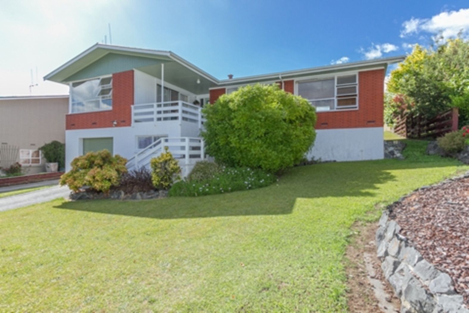 9 Golf Grove, St Andrews, Hamilton City