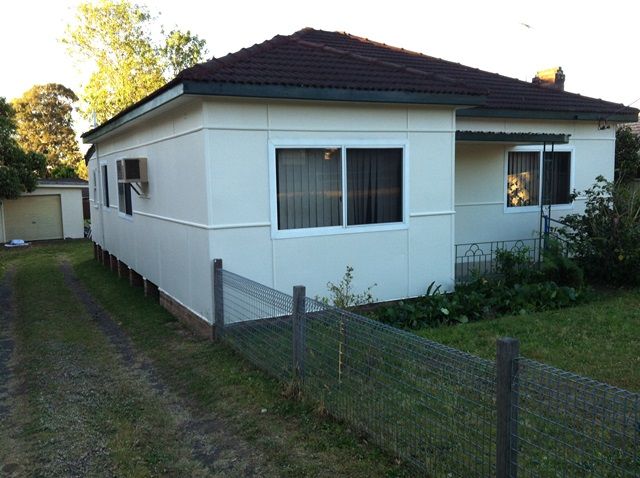 32 Macquarie Road, INGLEBURN, NSW 2565
