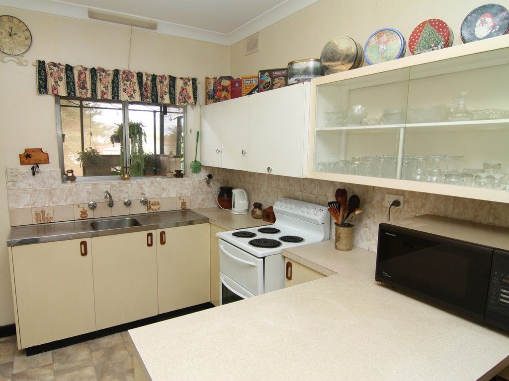 24 Laffer Street, Barmera, SA 5345