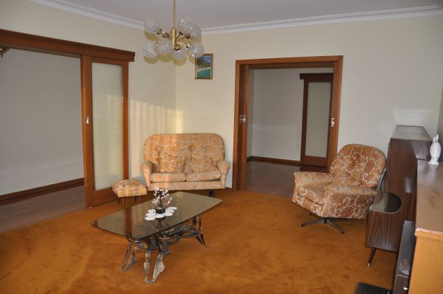3 Robins Avenue, Reservoir, VIC 3073