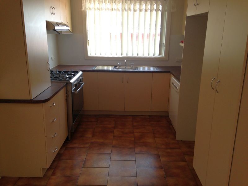 48  Burrell Crescent, Dapto, NSW 2530