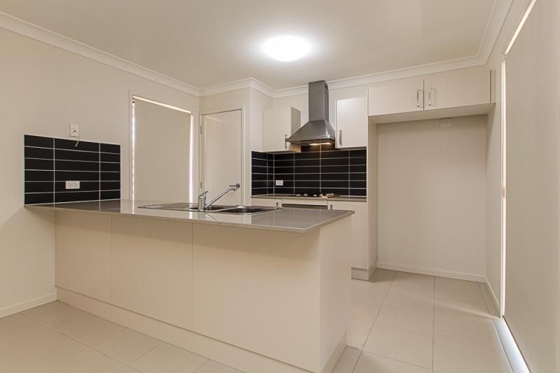 15 Combs Street, Yarrabilba, QLD 4207