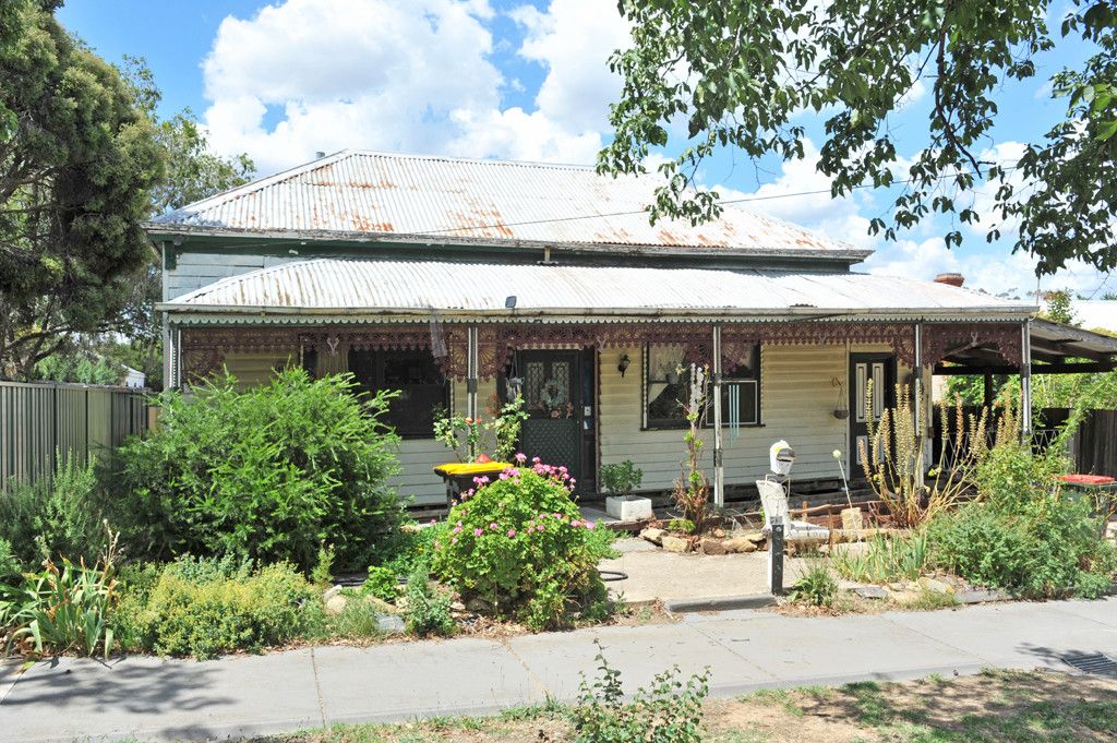 26 Wade Street, Golden Square, VIC 3555