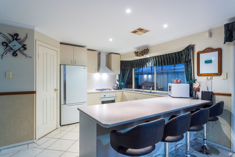 15 Cobbler Circuit, Salisbury Heights, SA 5109