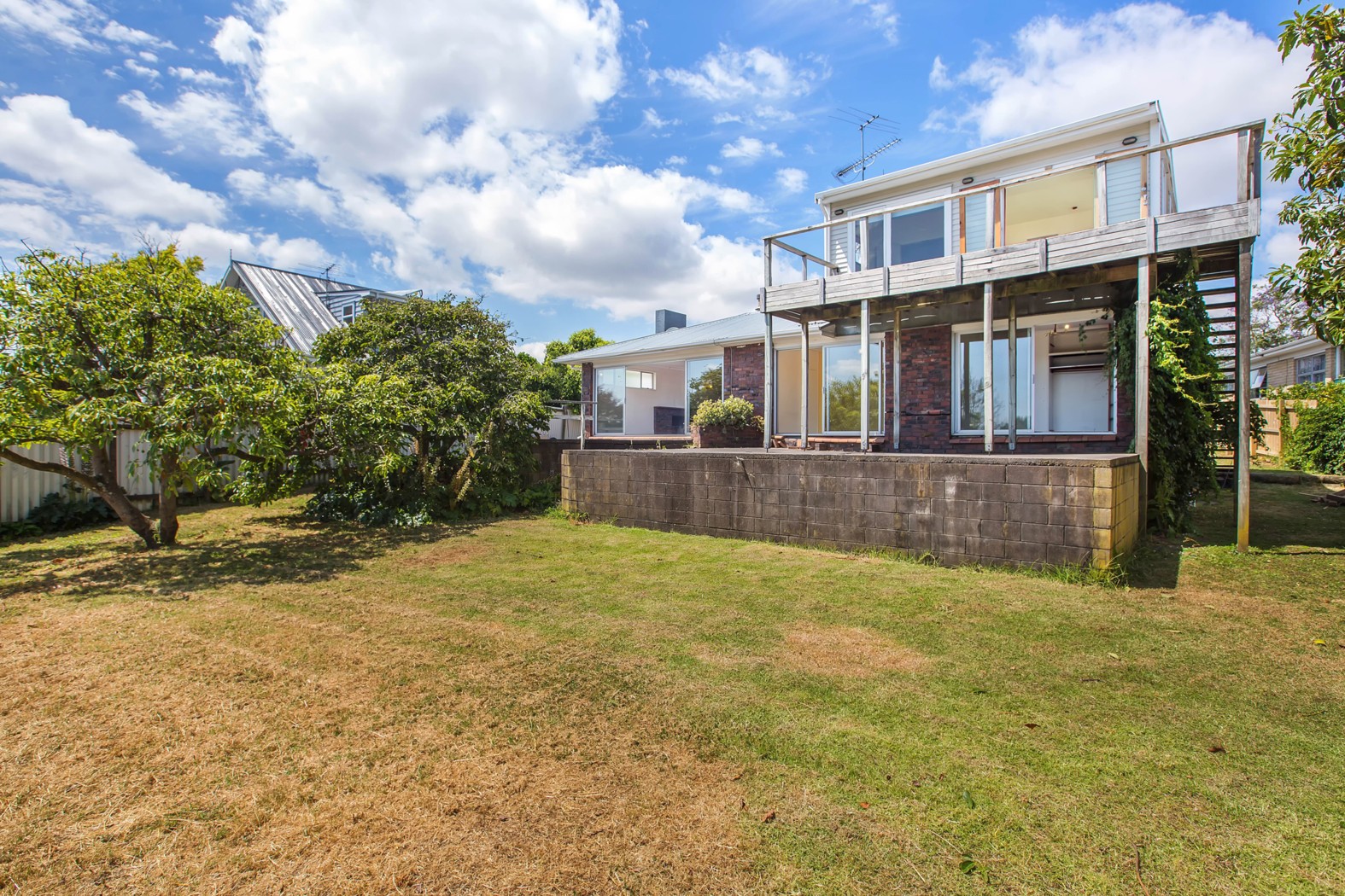 28 Church Road, Mangere Bridge, Manukau City