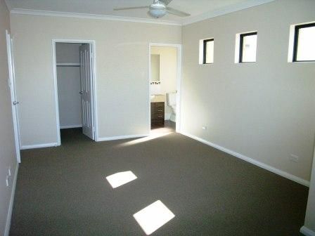 9 Damia Circle, PORT DENISON, WA 6525