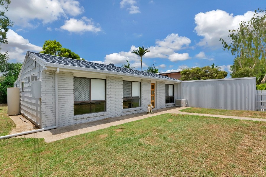 7 Creston Street, Raceview, QLD 4305