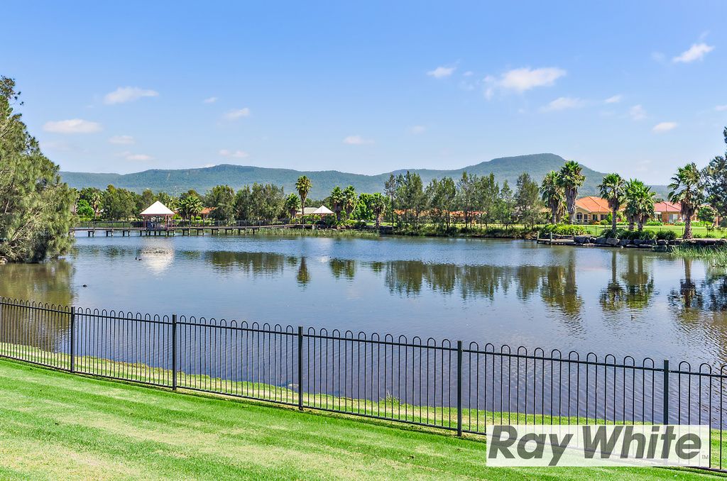 40 Stanthorpe Drive, Kanahooka, NSW 2530