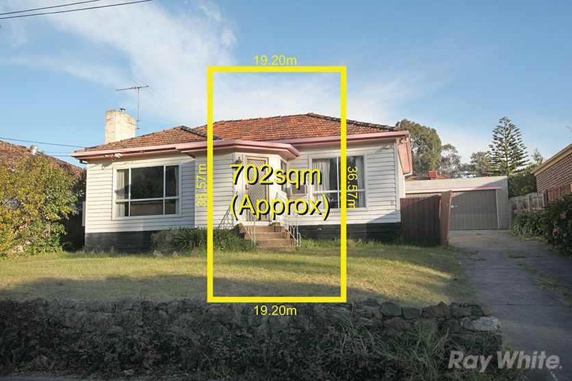 8 Chandler Grove, Burwood VIC 3125