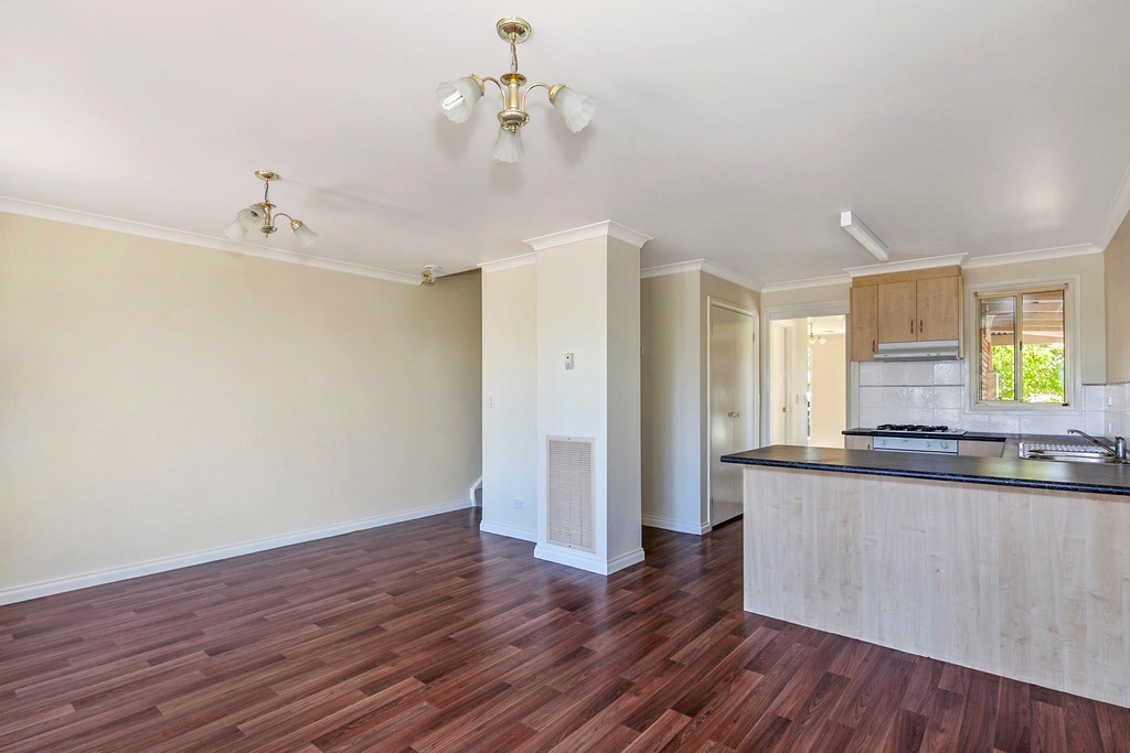 8 Bentley Place, Ballarat East, VIC 3350