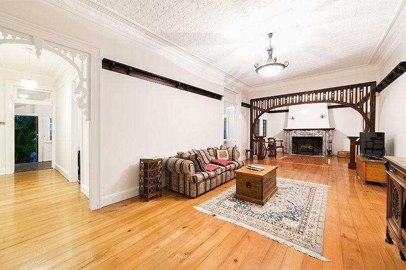 89 Cavendish Road, COORPAROO, QLD 4151