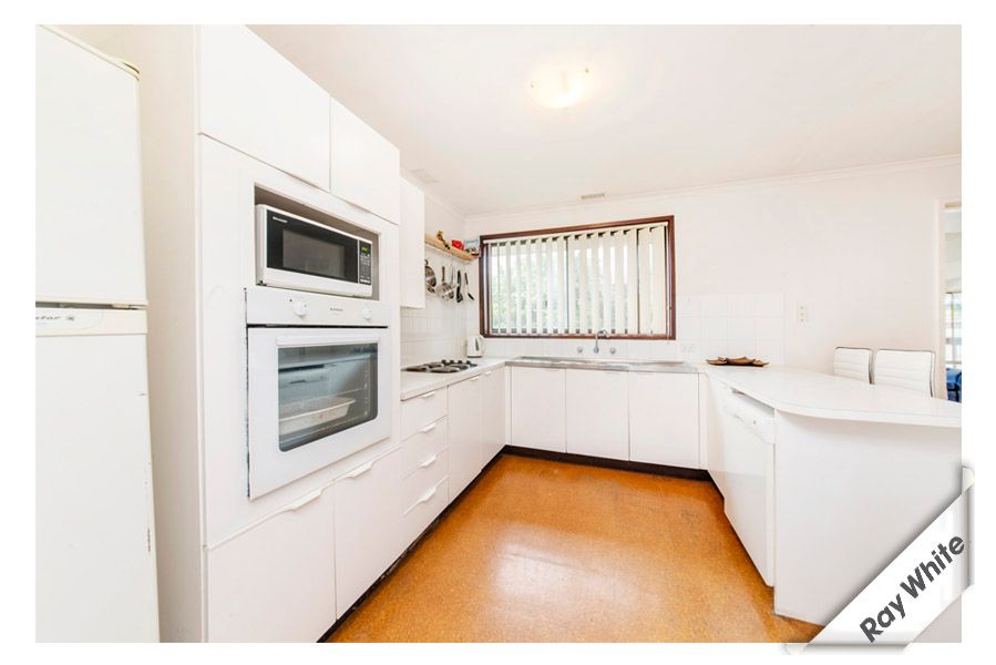 8 Oldfield Circuit, Kambah, ACT 2902