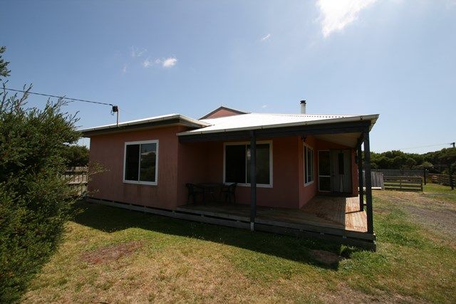16 Sinclair Avenue, Surf Beach VIC 3922