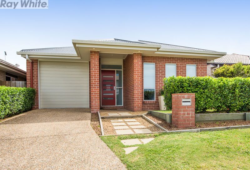111 Mackintosh Drive, North Lakes, QLD 4509