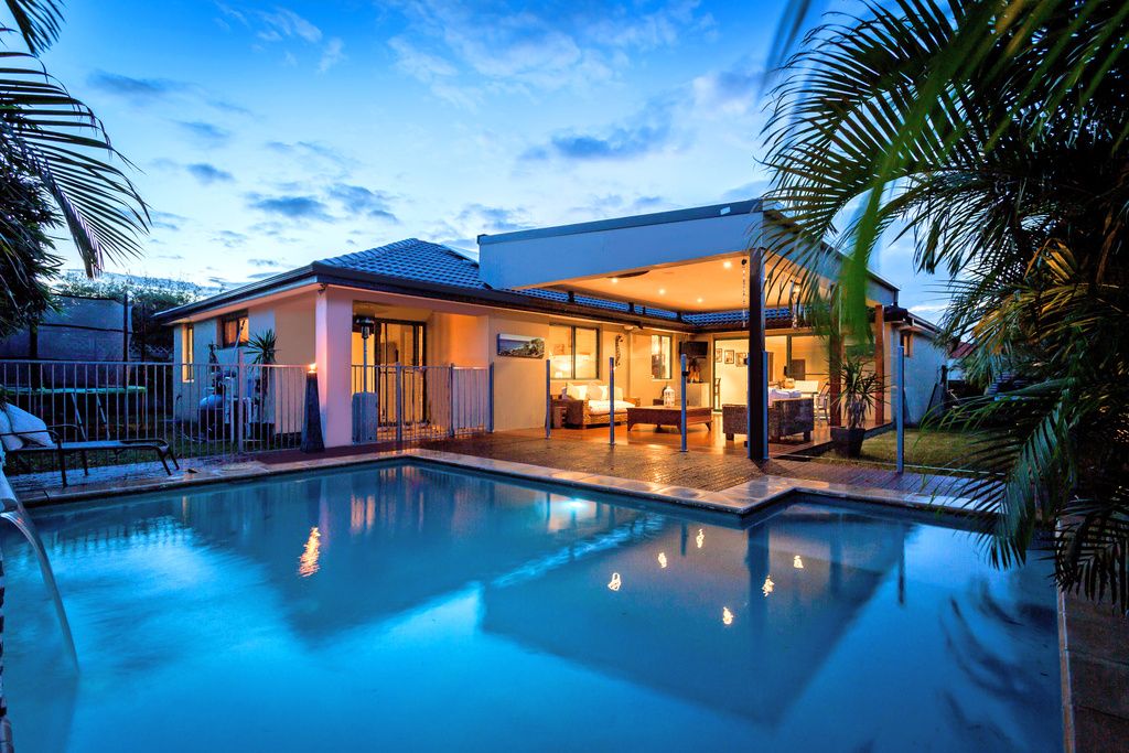 14 Sittella Crescent, Burleigh Waters, QLD 4220