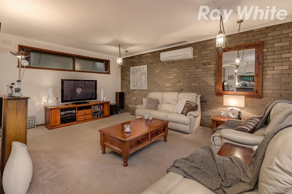 19 Michelle Avenue, Watsonia North, VIC 3087