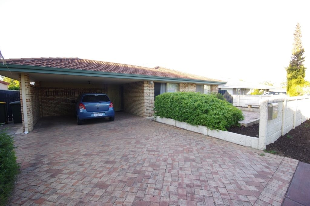 14 Boorabbin Place, Ballajura, WA 6066