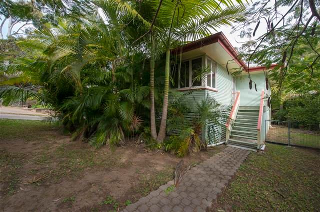 11 Carron Street, WEST GLADSTONE QLD 4680
