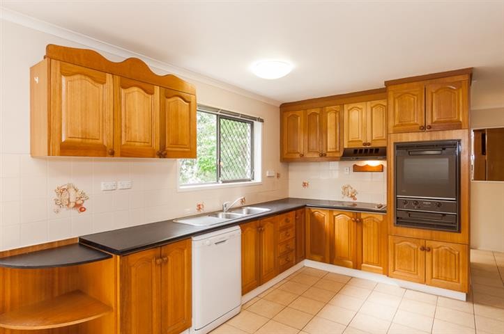52 Beak Street, New Auckland, QLD 4680