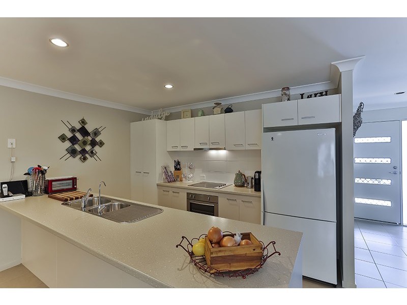 10 Dixon Court, Wilsonton Heights, QLD 4350