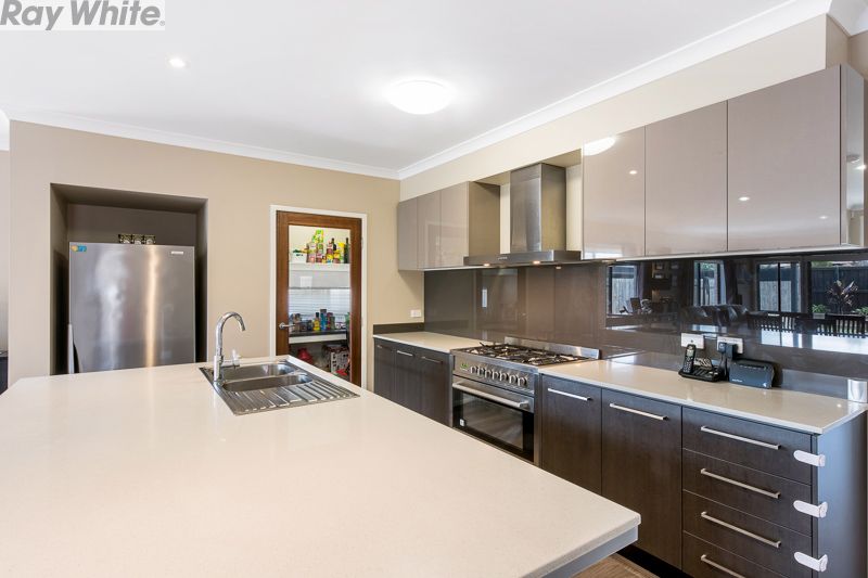 30 Livingstone Court, North Lakes, QLD 4509