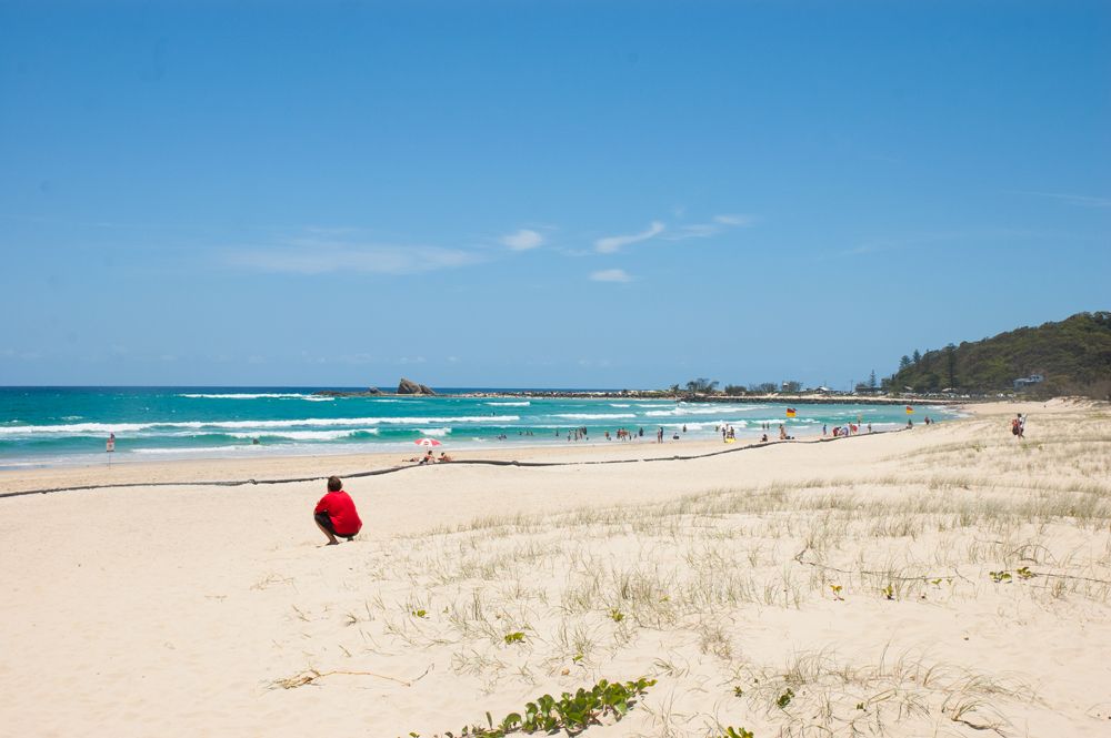14 Jefferson Lane, Palm Beach QLD 4221