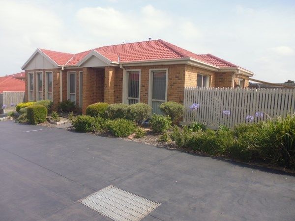 2/75 Clifton Park Drive, Carrum Downs, VIC 3201