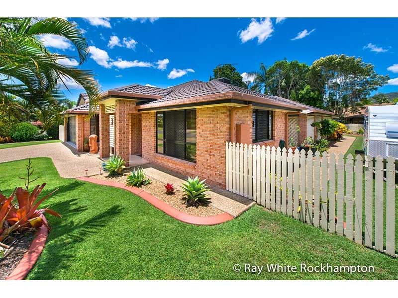 27 Harris Crescent, Norman Gardens, QLD 4701