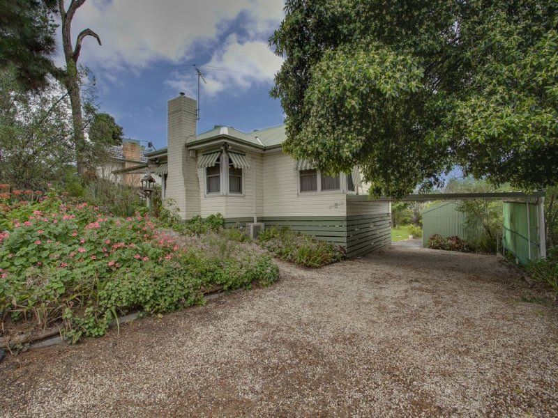 11 Paton Crescent, Boronia, VIC 3155